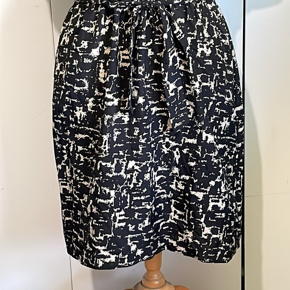 Mossimo Black Abstract Cut-Out Neck Line Lightweight Elastic Waist Pockets Dres - Picture 5 of 11